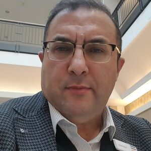 Meet your Posher, Moe